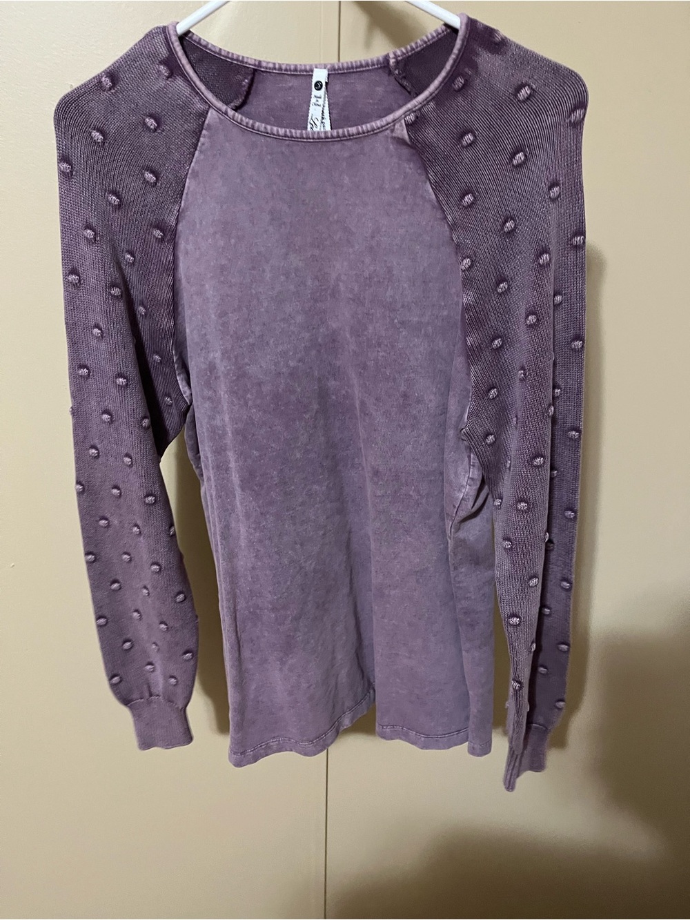Leo & Nicole Mauve Purple Dot-Texture Raglan Sweatshirt